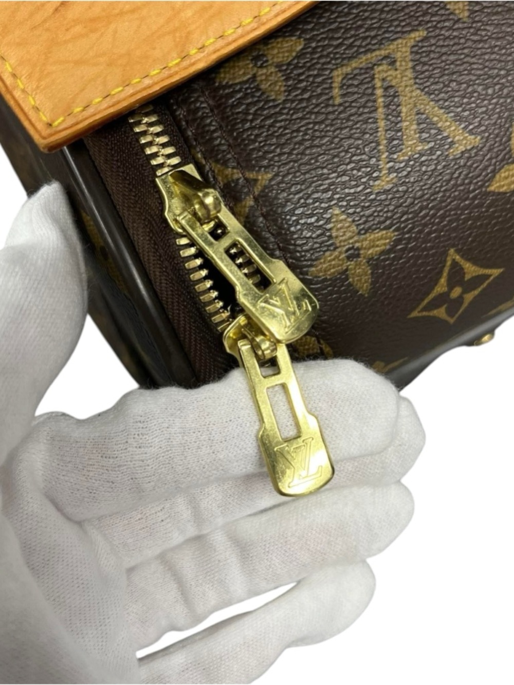 LOUIS VUITTON Monogram Pegase 50 - Picture 13 of 13
